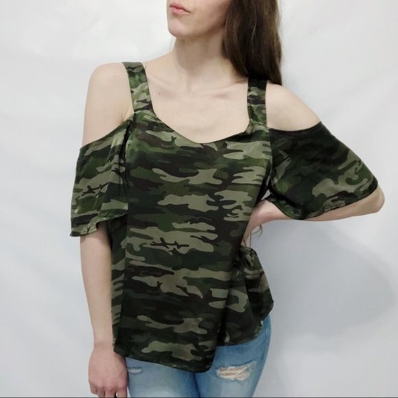 SANCTUARY Drea Satin Camo Off The Shoulder Top - Picture 5 of 7